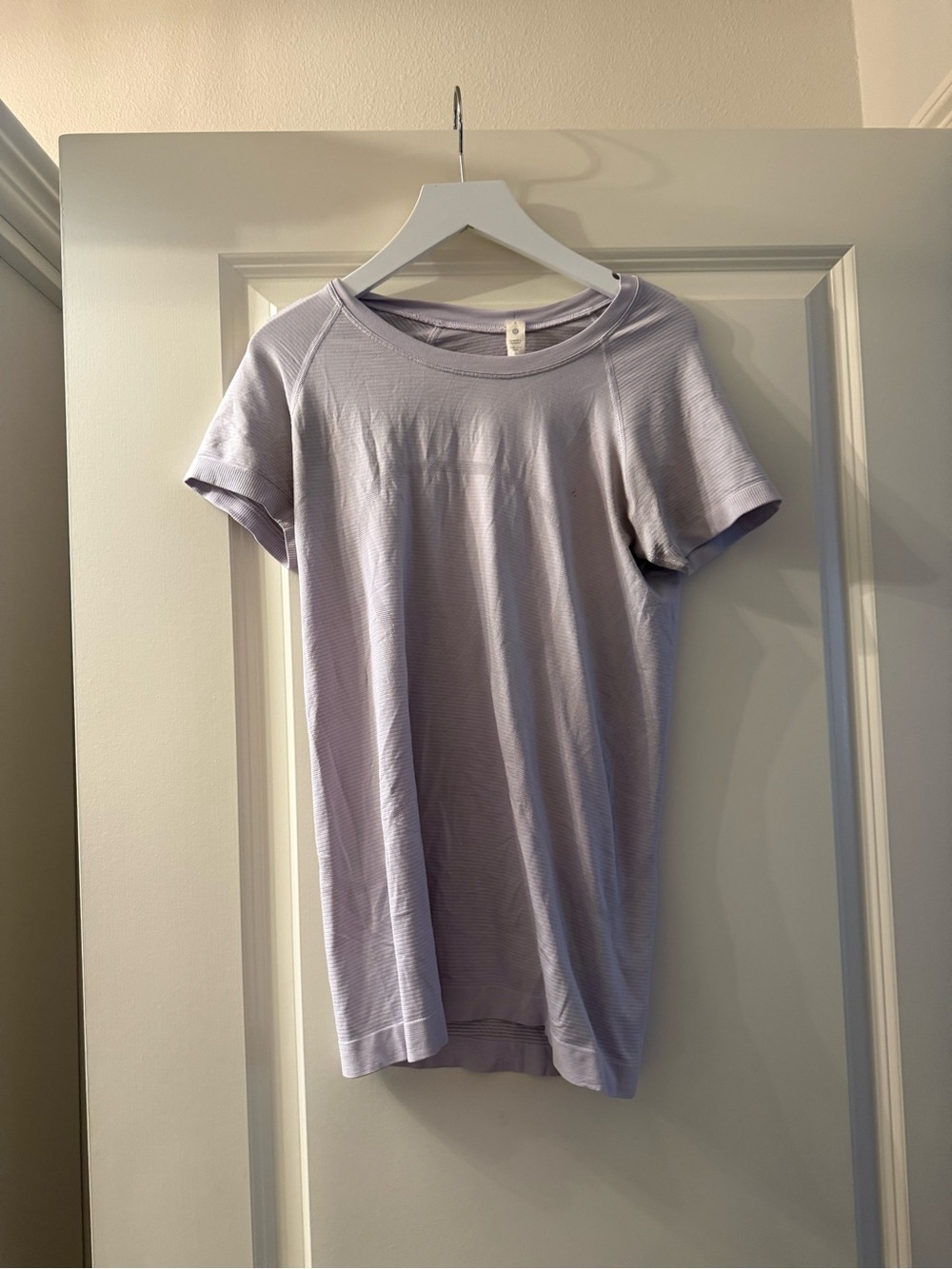 Lululemon swiftly tee- size 6